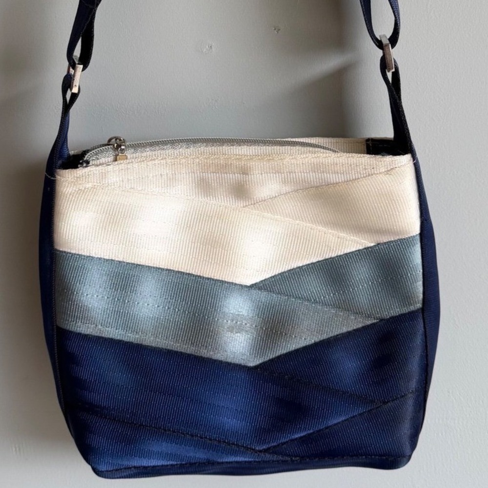 Vintage 90s FiberTime Blue Seatbelt Webbing Crossbody‎ Messenger Bag Industrial